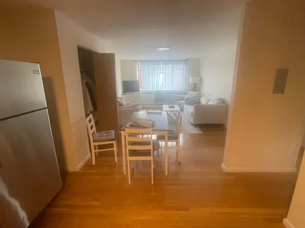 210 Babcock St, Brookline, MA