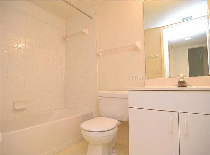 175 Kings Hwy — Photo 3