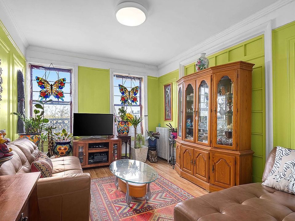 1st image of 110 Cambridge Pl APT 5D