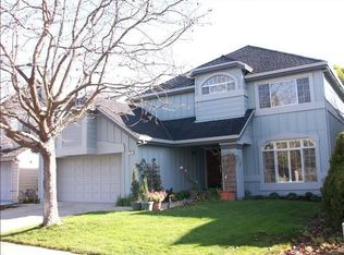 521 Saint Vincent Ln, Foster City, CA 94404