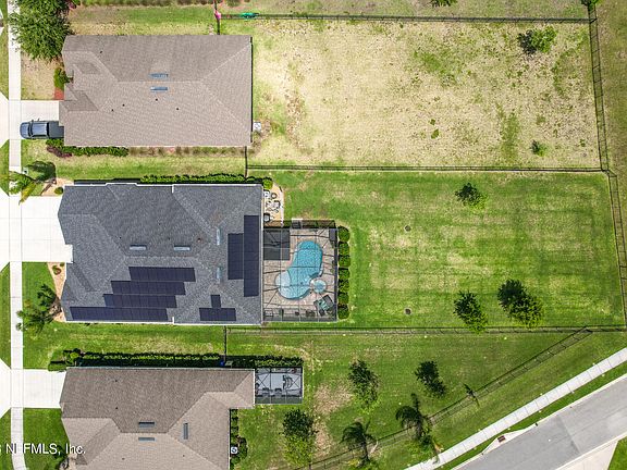 4th image of 28 PROVIDENCE Drive