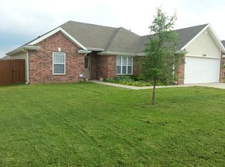 1208 E Jim McVay, Siloam Springs, AR 72761