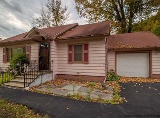 1392 Spring Glen Rd, WAWARSING, NY 12489