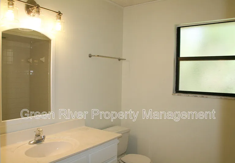 6106 Pine Ave — Photo 24