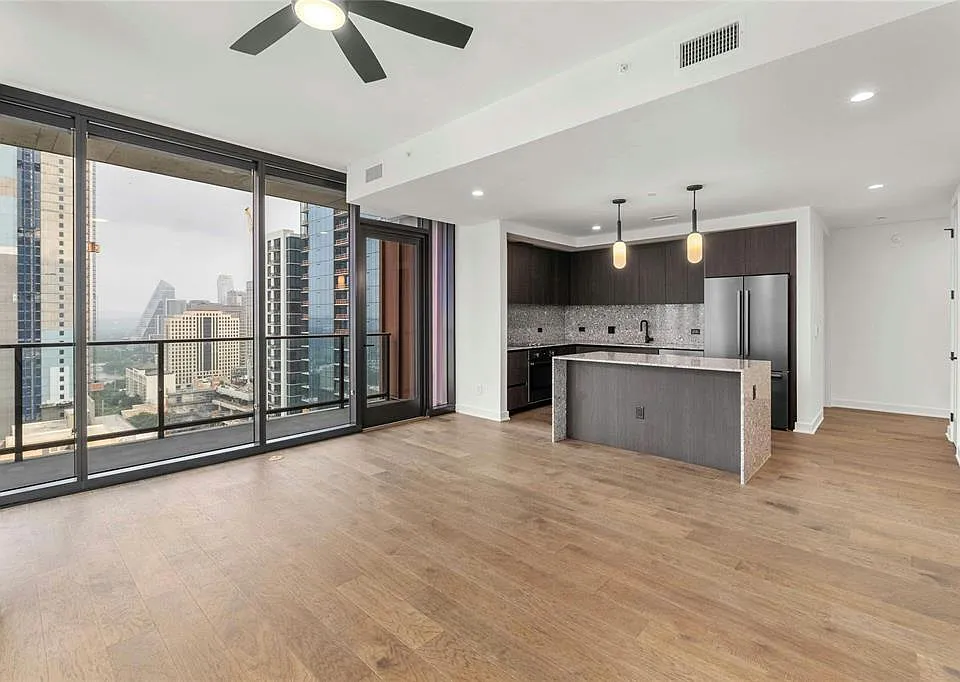 84 East Ave #2709
