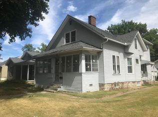 1529 1/2 36th St, Rock Island, IL