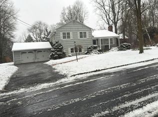 6 Wyndwood Rd, Morris Plains, NJ 07950