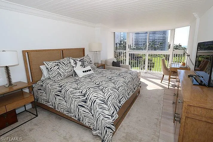 4041 Gulf Shore Blvd N #301 — Photo 13