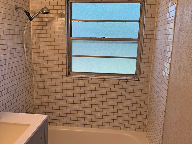 357 Parkway St — Photo 9