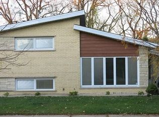 4712 W Peterson Ave, Chicago, IL 60646