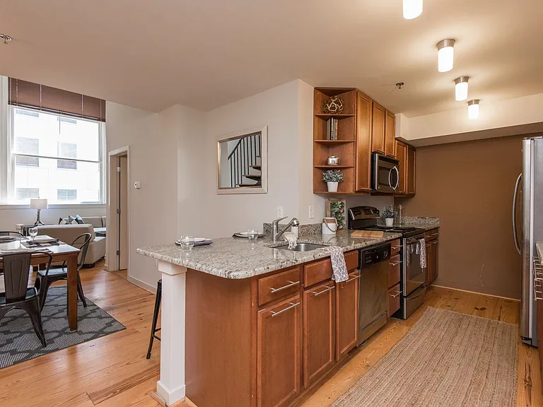 1200 Walnut St — Photo 18