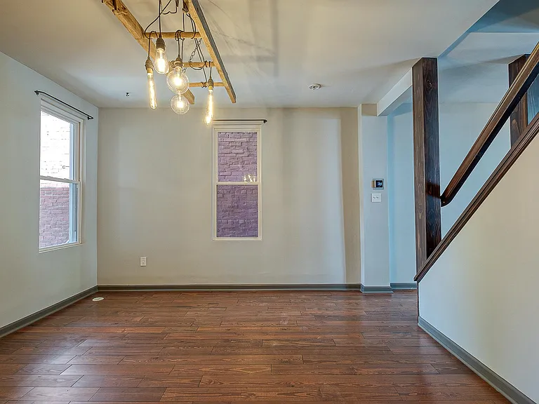 242 Edmond St — Photo 7