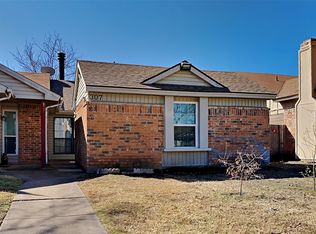 307 Navarro Ln, Grand Prairie, TX 75052