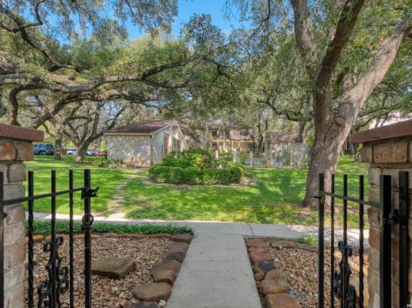 11303 Vance Jackson #L2, San Antonio, TX 78230