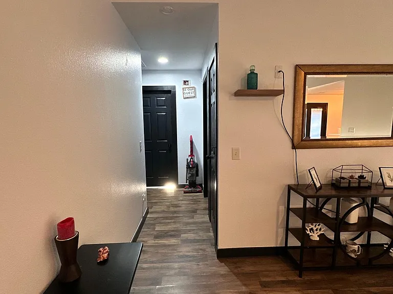 7 Stratton Ln — Photo 8