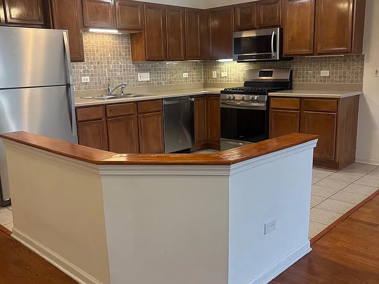 8000 Kilpatrick Ave #2B — Photo 7