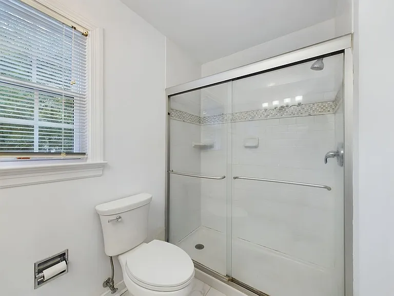10211 Windbluff Dr — Photo 30