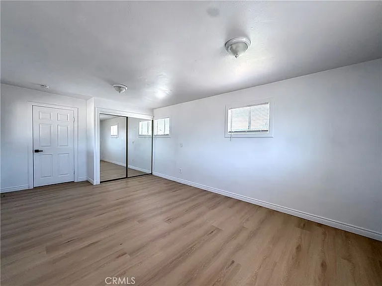 247 Stephen St — Photo 12