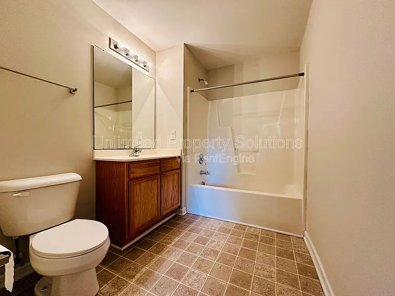 376 S Kerr Ave #303 — Photo 12