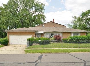 4696 Lee Rd, Cleveland, OH 44128