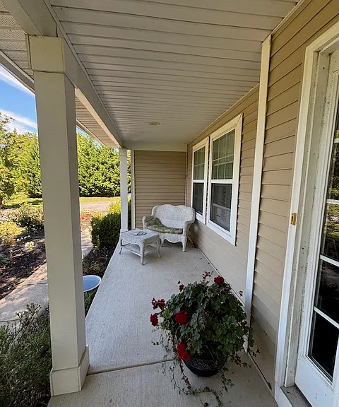 1045 Hares Hill Rd — Photo 2