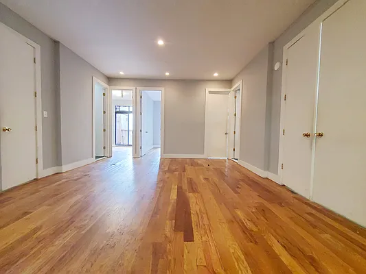 Rented by Sunshine Management Group, LLC | media 39