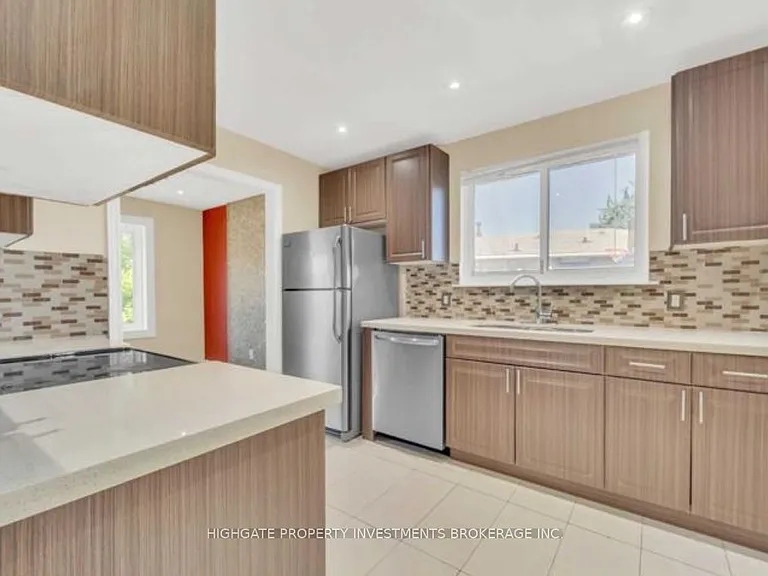 36 Reigate Ave #MAIN — Photo 7
