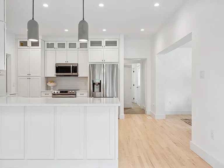 4056 Noyac Rd — Photo 6