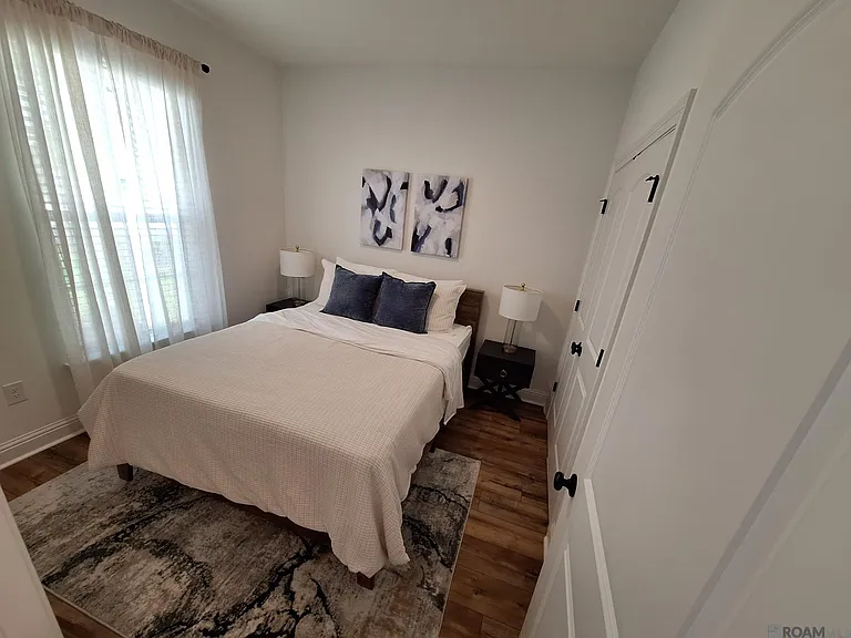 8028 Pine Valley Dr — Photo 5