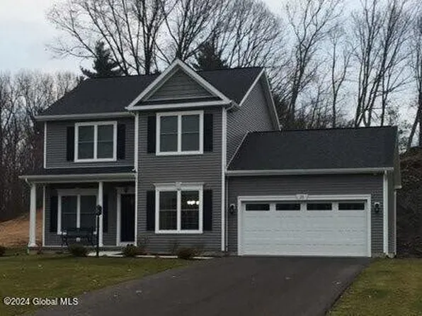 16 Sally Street, Mechanicville, NY 12118