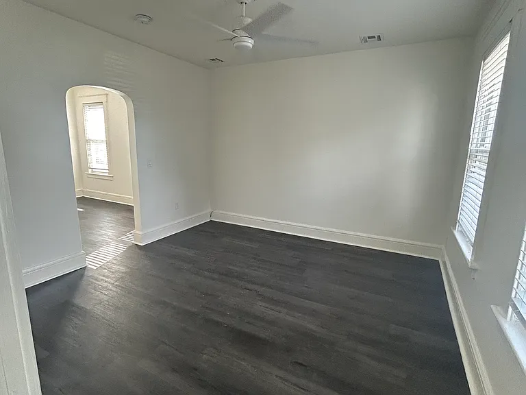 100 Winslow Pl — Photo 6