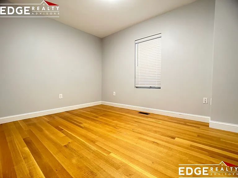171A Lexington St — Photo 7