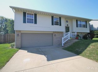 113 Constitution Dr, East Peoria, IL 61611