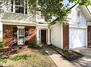 2311 Meadecroft Rd, Charlotte, NC 28214