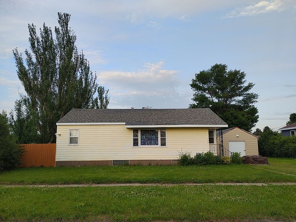 1st image of 529 Main St