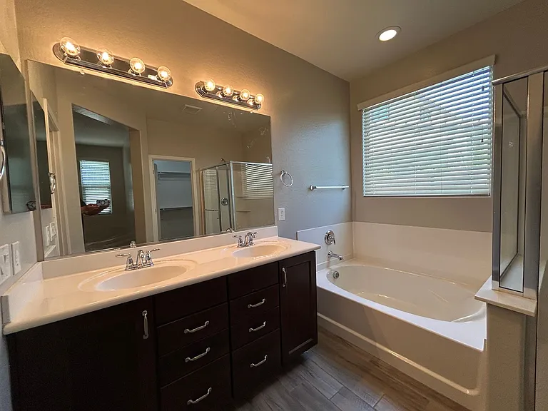 3030 E Quartz St — Photo 17