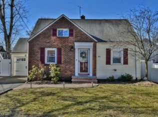 380 Westfield Rd, Scotch Plains, NJ 07076