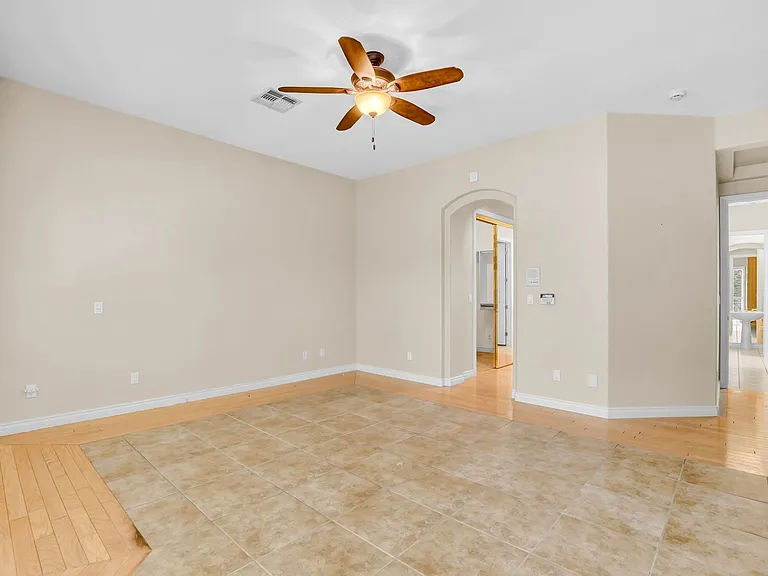 9101 Crystal Lake Ct — Photo 54