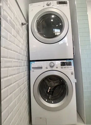 Rented by Northside Plaza Inc. | media 22