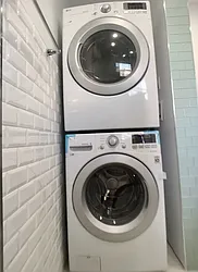 Rented by Northside Plaza Inc.