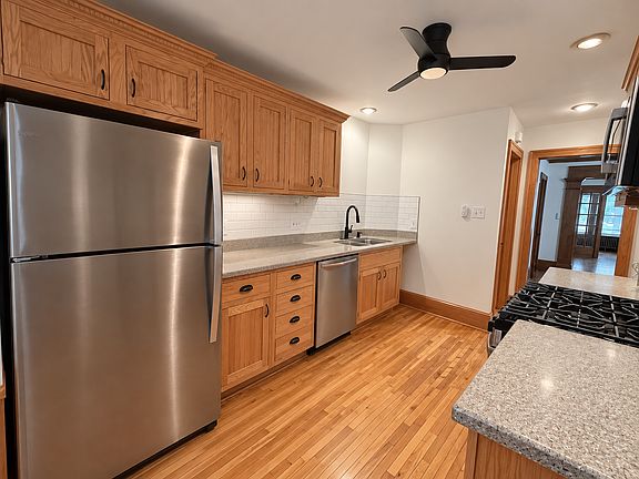 2nd image of 1838 Portland Ave #1