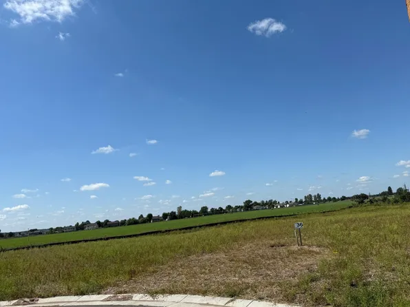 831 3rd St SW, Rice, MN 56367