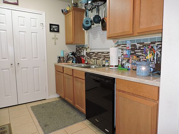 2nd image of 107 Cherrywood St