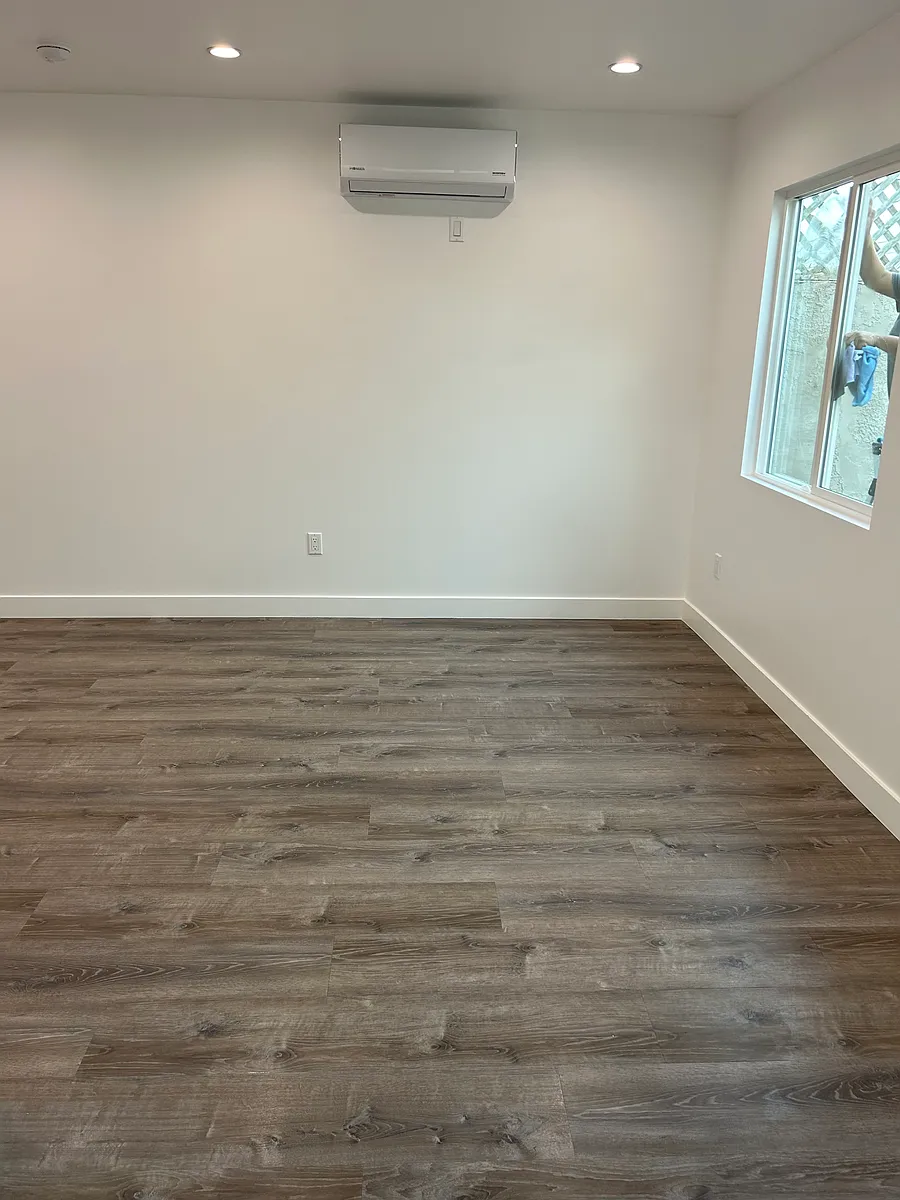Building Photo - 8321 Rayford Dr #8323