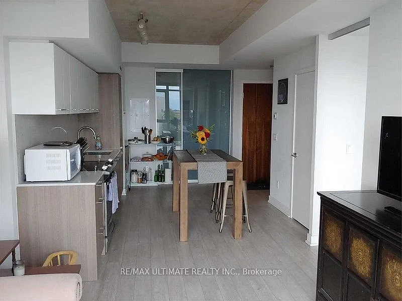 2 bed, $2,700 — Photo 3