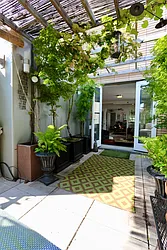 Rented by Luxus Manhattan Realty