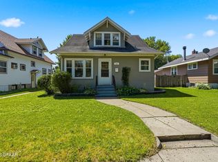 111 Conklin Ave, Grand Forks, ND 58203