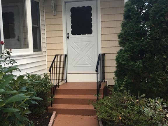 3rd image of 923 Sipp Ave