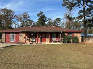 110 Willow Oaks Dr, Eufaula, AL 36027