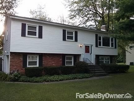 1st image of 60 Walnut Dr